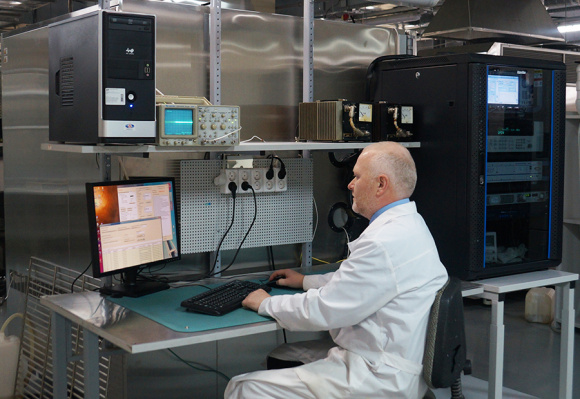 Слайд Барокамера открытая